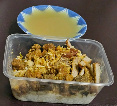 ข้าวต้มแห้งห้าหมู