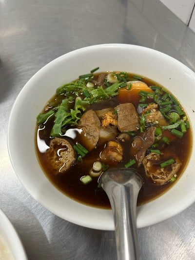 ก๋วยจั๊บเกาเหลาน้ำข้น