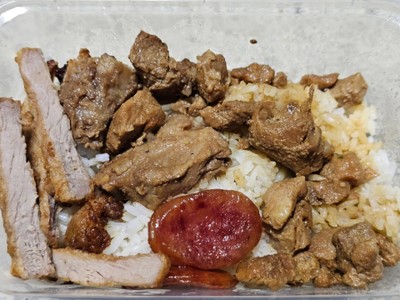 ข้าวต้มแห้งห้าหมู