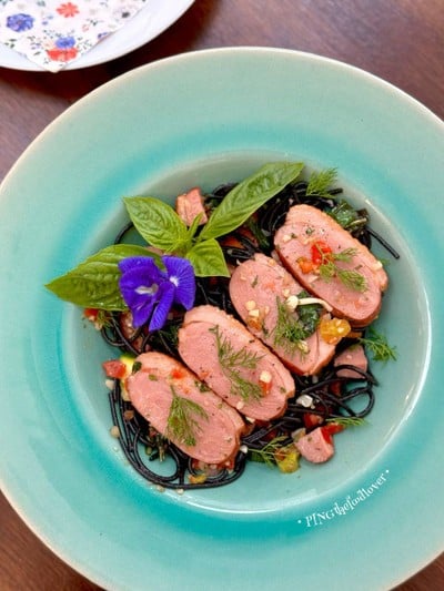 อาหาร หรือ เครื่องดื่ม