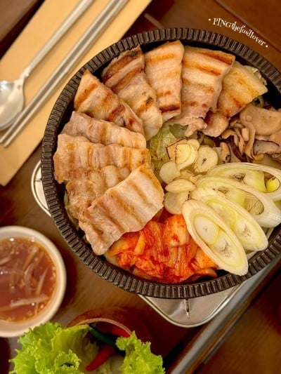 อาหาร หรือ เครื่องดื่ม