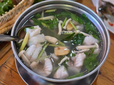 ต้มยำปลากระพงน้ำใส