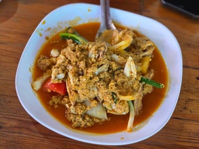 เนื้อปูผัดผงกะหรี่