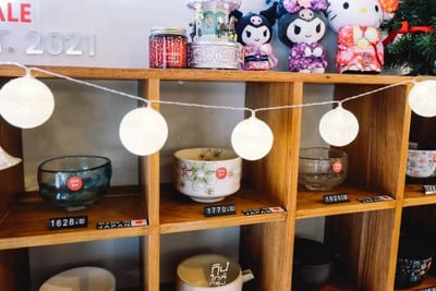 Adia's Cafe ธีมคริสมาสต์ ต้อนรับปีใหม่ มีมุมให้ติดแกรมเพียบ