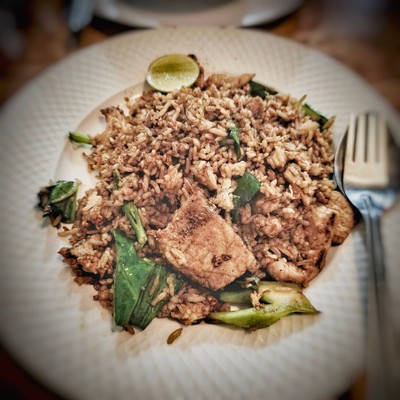 ข้าวผัดซีอิ๊วคะน้า หมู