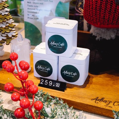 Adia's Cafe ธีมคริสมาสต์ ต้อนรับปีใหม่ มีมุมให้ติดแกรมเพียบ