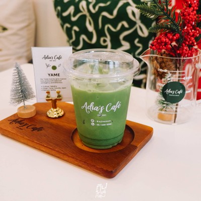 Adia's Cafe ธีมคริสมาสต์ ต้อนรับปีใหม่ มีมุมให้ติดแกรมเพียบ