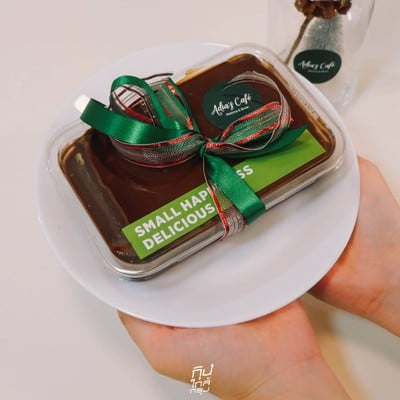 Adia's Cafe ธีมคริสมาสต์ ต้อนรับปีใหม่ มีมุมให้ติดแกรมเพียบ