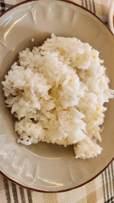 ข้าวสวยเติมไม่อั้น