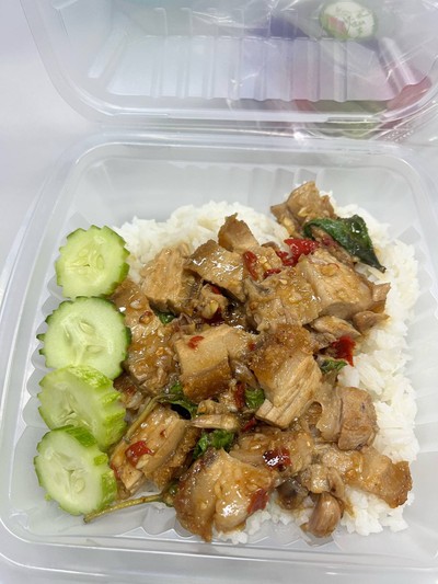 ข้าวกะเพราหมูกรอบ