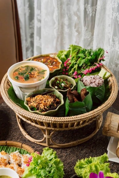 เมนูของร้าน ครัวคุณเมี่ยงอาหารเหนือฟิวชั่นซีฟู้ด🥗🦐🦀🔥 สามพราน