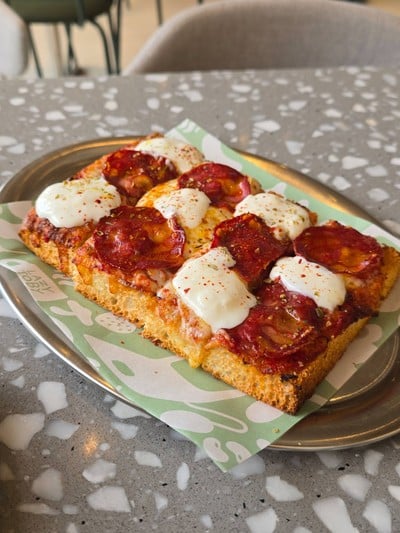 อาหาร หรือ เครื่องดื่ม