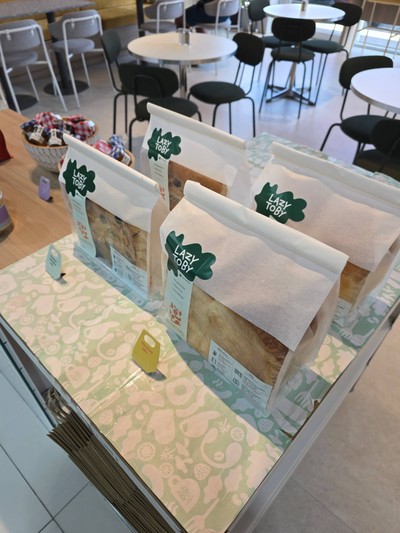 อาหาร หรือ เครื่องดื่ม