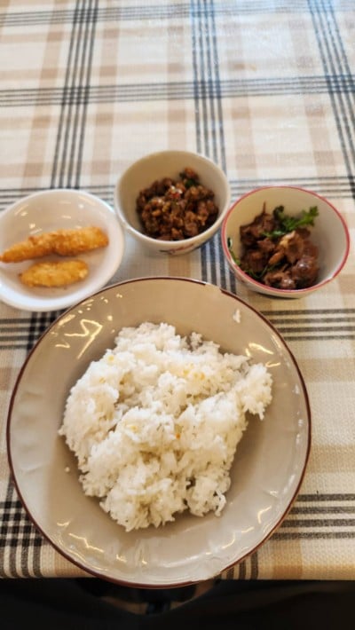 อาหาร หรือ เครื่องดื่ม