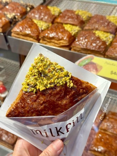 “Pistachio Mille Puff”
💰 : HKD46