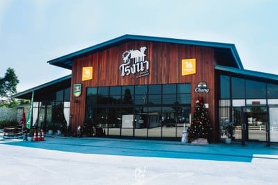 โรงนา อีสานบาร์&เรสเตอรองต์ ร้านอาหารอีสานรสแซ่บ ย่านวัชรพล