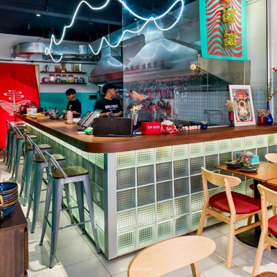 “กลิ่นควัน” ร้านอาหารไทยจีนฟิวชั่น ร้านเด็ดย่านบรรทัดทอง