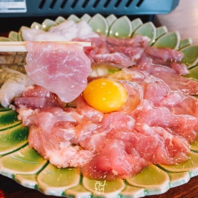 โรงนา อีสานบาร์&เรสเตอรองต์ ร้านอาหารอีสานรสแซ่บ ย่านวัชรพล