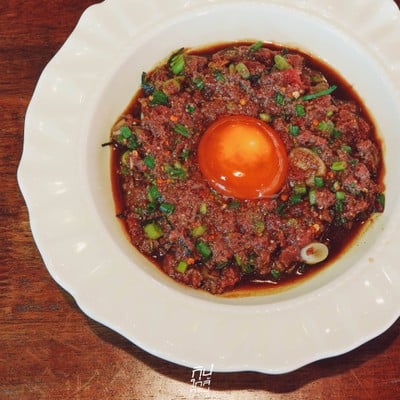 โรงนา อีสานบาร์&เรสเตอรองต์ ร้านอาหารอีสานรสแซ่บ ย่านวัชรพล