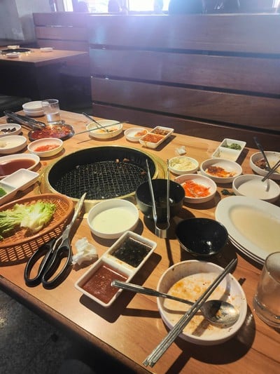 อาหาร หรือ เครื่องดื่ม