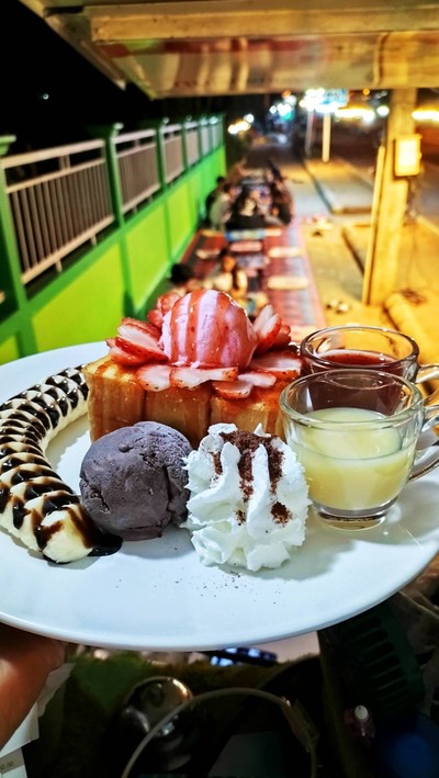 สตอเบอรี่โทส