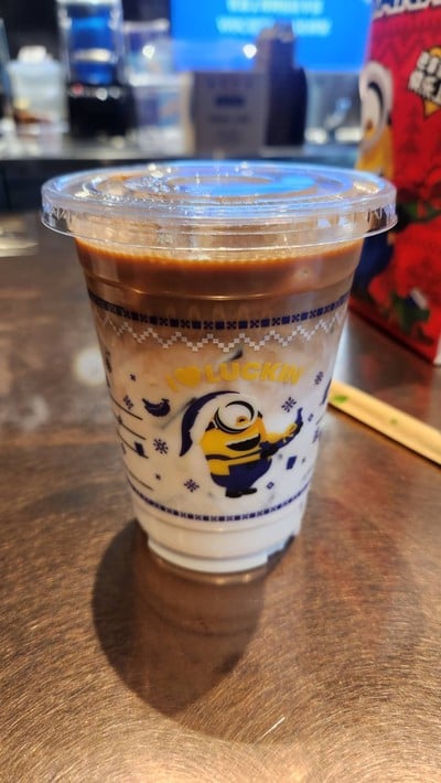 Luckin Coffee Parkson Kunming ข้างParkson Kunming