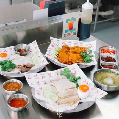 ข้าวมันไก่กับไข่ by เชฟจอม Master Chef x เฮียก้อ @บางนาตราด