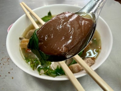 เกาเหลาเลือดหมู