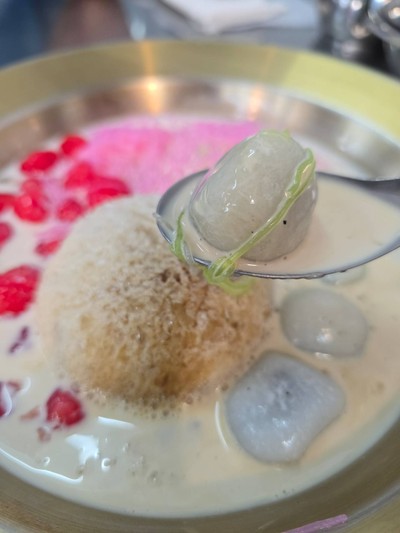 อาหาร หรือ เครื่องดื่ม