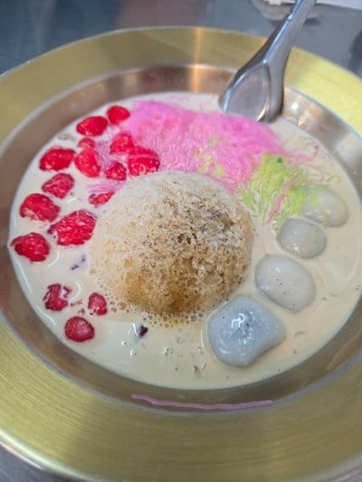 อาหาร หรือ เครื่องดื่ม