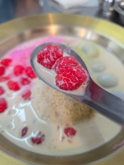 อาหาร หรือ เครื่องดื่ม