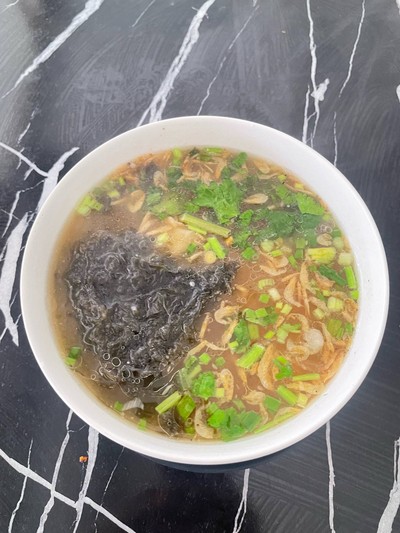 เกี๊ยวซุปสาหร่าย