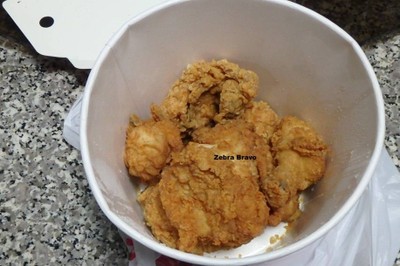 ไก่ทอด ซื้อ 4 แถม 4