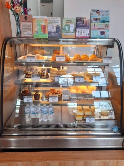 อาหาร หรือ เครื่องดื่ม