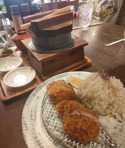 อาหาร หรือ เครื่องดื่ม