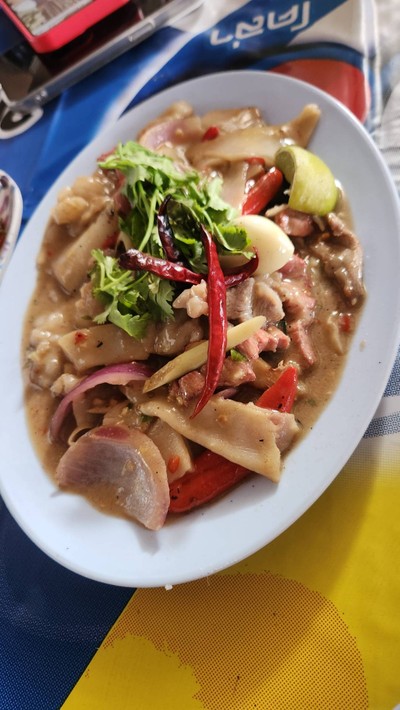 เนื้อสองใจ