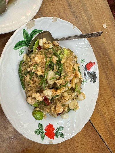 ผัดสามฉุน