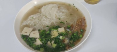 ข้าวเปียกเส้นหมู