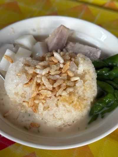 ลอดช่อง ข้าวต้ม เผือก