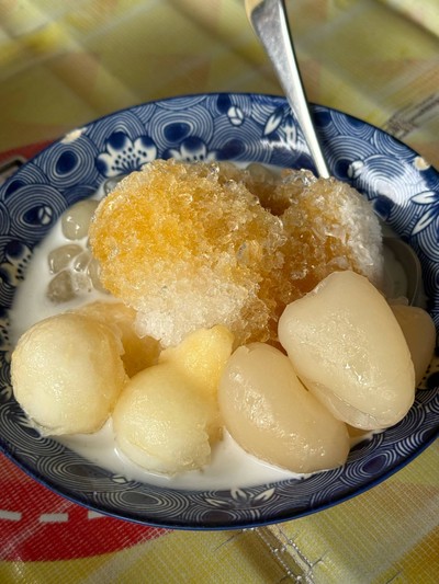 ลูกลาน แคนตาลูป เงาะ น้ำกะทิ