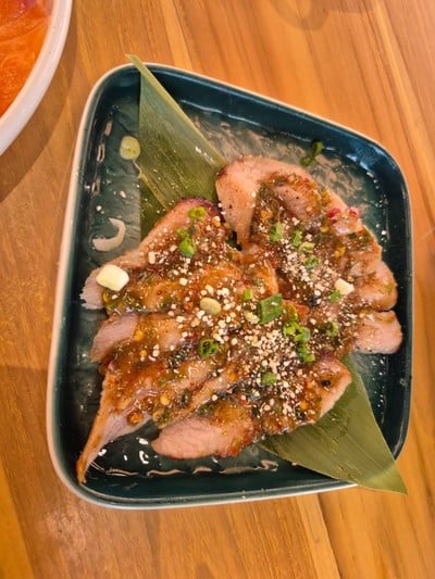 หมูคลุกฝุ่น