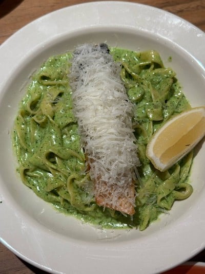 Salmon fettuccine pesto