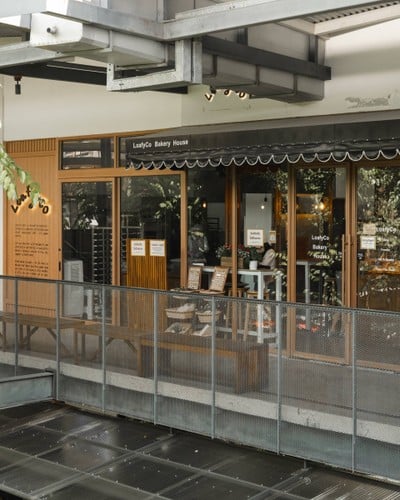 LoafyCo Bakery House ลาซาล