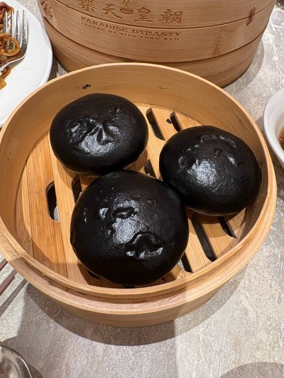 Steam Salted Egg Yolk Custard Charcoal Bun