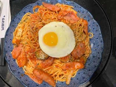 Sausage, Bacon & Spam with Napolitain