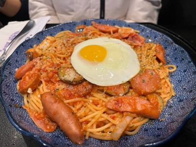 Sausage, Bacon & Spam with Napolitain