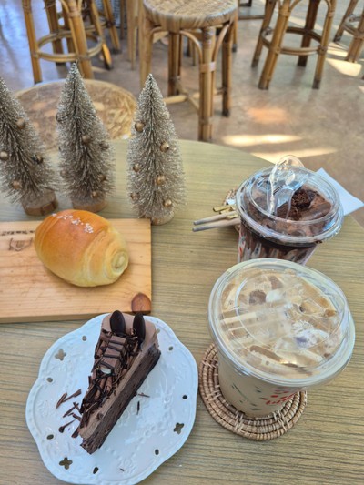 อาหาร หรือ เครื่องดื่ม