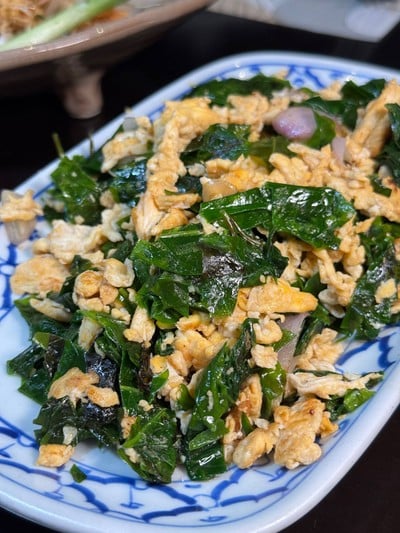 ใบเหลียงผัดไข่