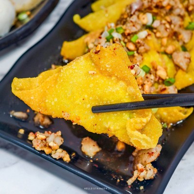 “ครบรส ก๋วยเตี๋ยวลูกชิ้นปลา” ร้านก๋วยเตี๋ยวรสเด็ดย่านอุดมสุข