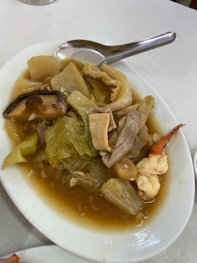 กระเพาะหมูผัดเกี้ยมฉ่าย